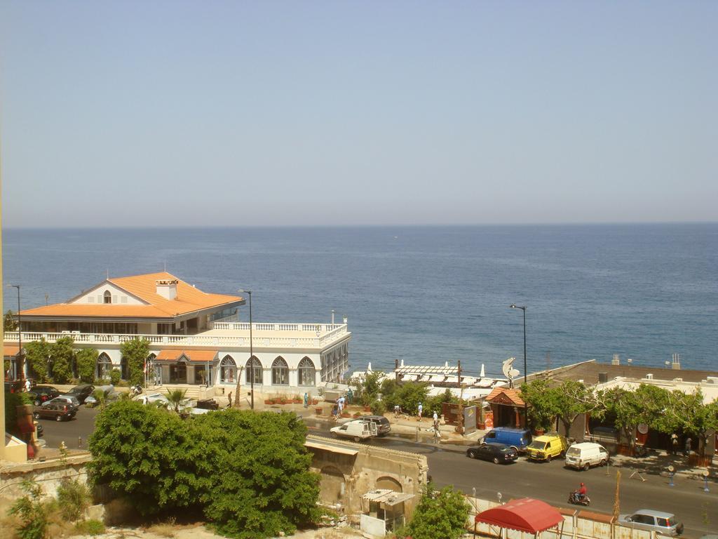 Regis Hotel Beirut Esterno foto
