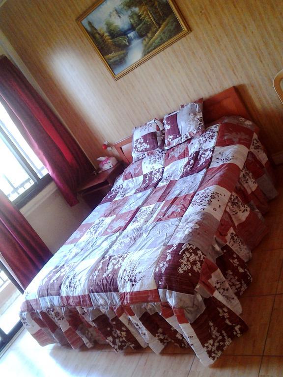 Regis Hotel Beirut Esterno foto