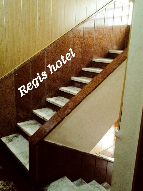 Regis Hotel Beirut Esterno foto